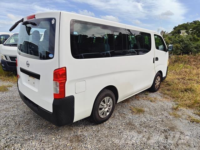 Nissan Caravan Minibussit