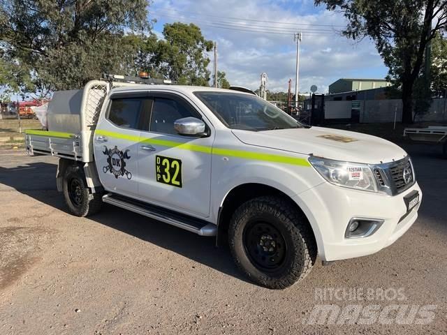 Nissan Navara Lava-autot