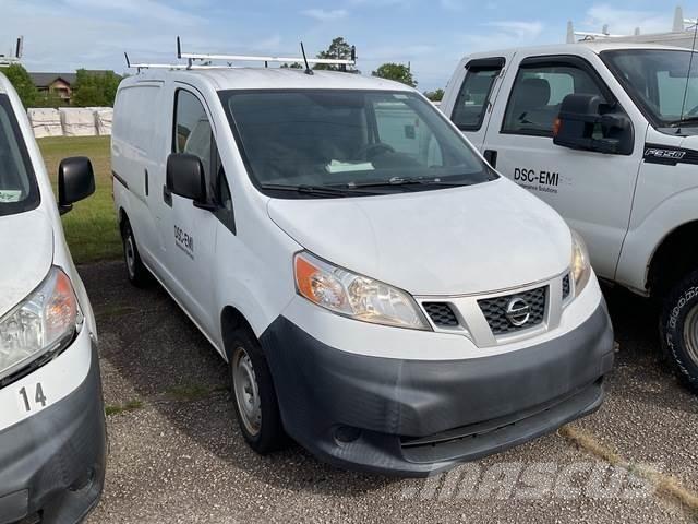 Nissan NV200 Pakettiautot