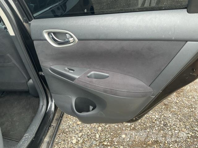 Nissan SYLPHY Henkilöautot