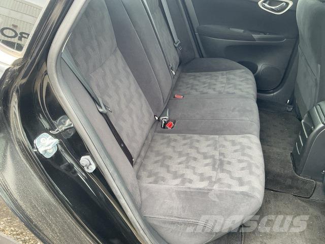 Nissan SYLPHY Henkilöautot