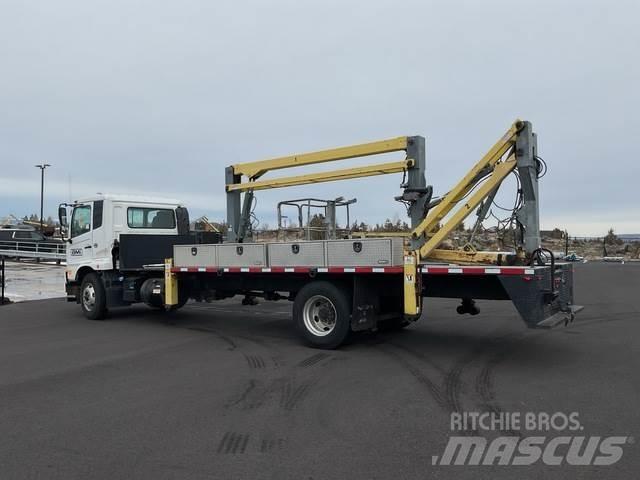 Nissan UD3300 Muut koneet