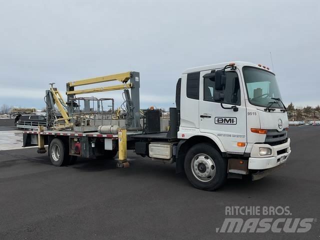 Nissan UD3300 Muut koneet