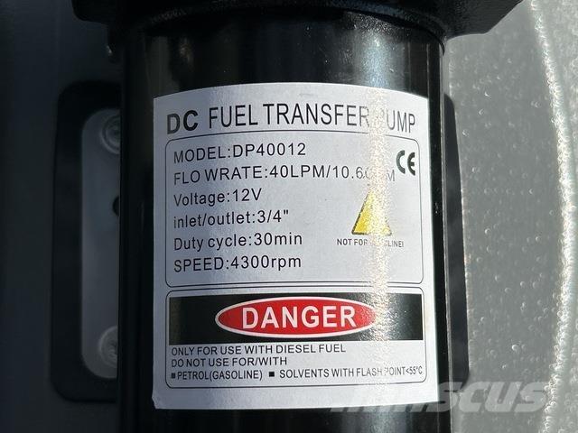  Olsen DD500 Polttoaine- ja lisäainesäiliöt