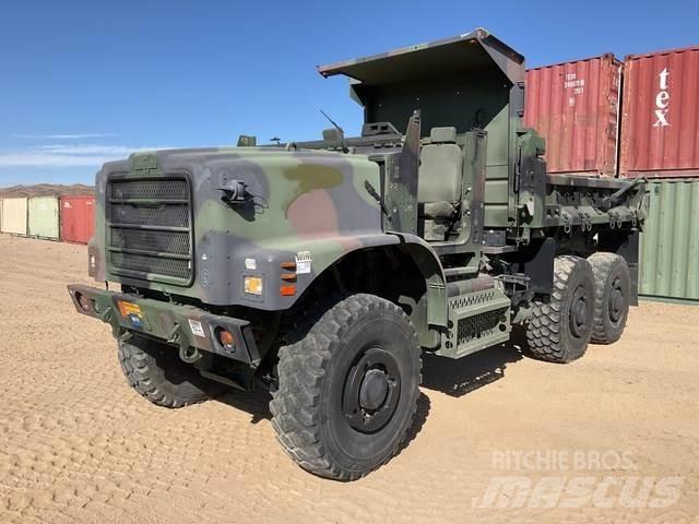 Oshkosh AMK29A1 Sora- ja kippiautot