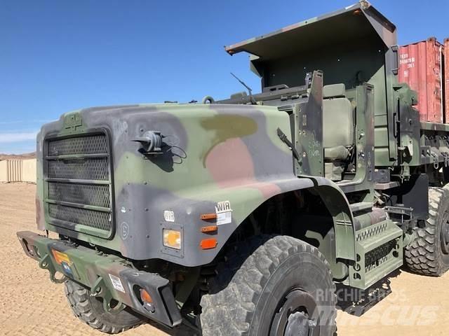 Oshkosh AMK29A1 Sora- ja kippiautot