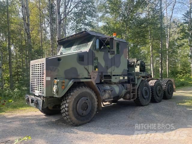 Oshkosh M1070 Vetopöytäautot