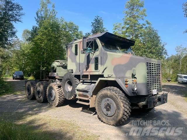 Oshkosh M1070 Vetopöytäautot