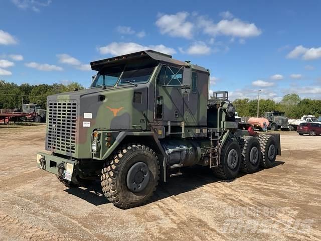 Oshkosh M1070 Hinausautot
