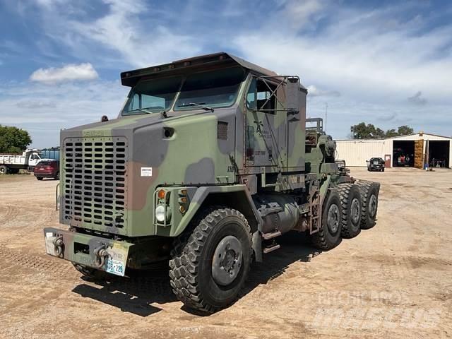 Oshkosh M1070 Hinausautot