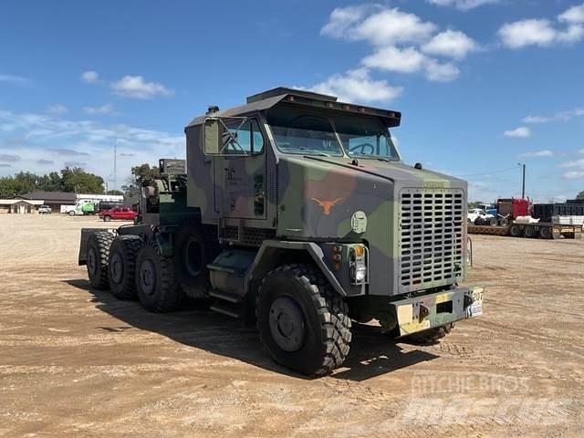 Oshkosh M1070 Hinausautot