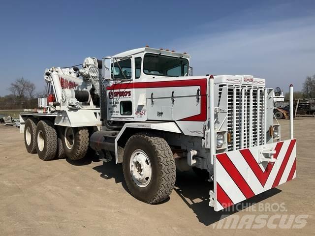 Oshkosh M911 Hinausautot