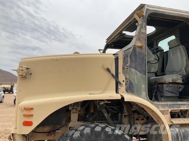 Oshkosh MTVR Umpikorikuorma-autot