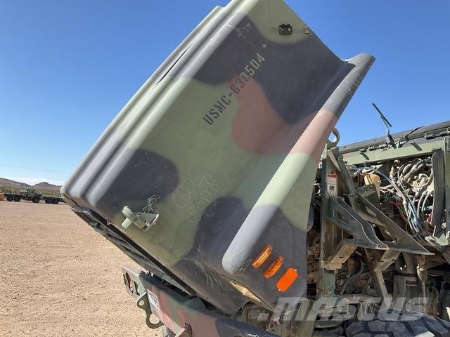 Oshkosh MTVR Umpikorikuorma-autot