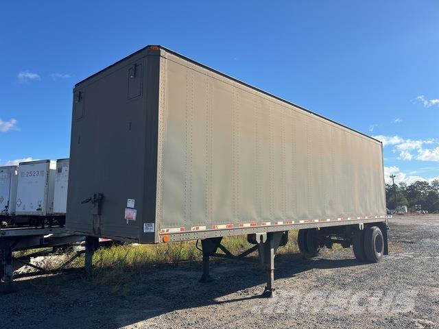 Oshkosh V1301 Umpikoriperävaunut