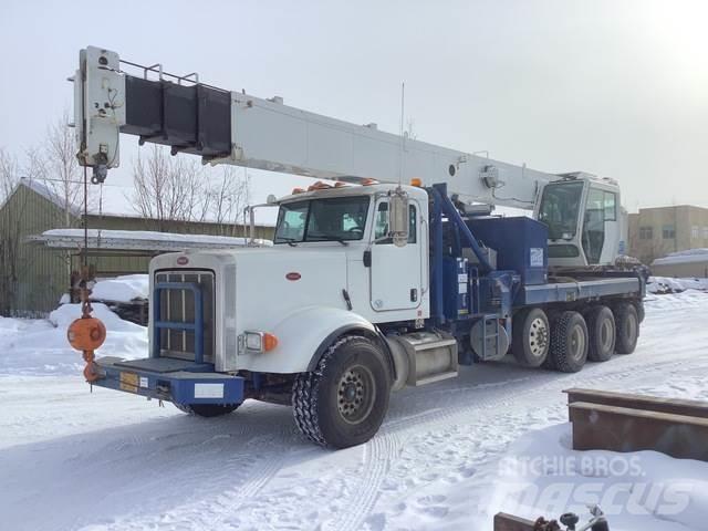 Peterbilt  Tela-alustaiset nosturit