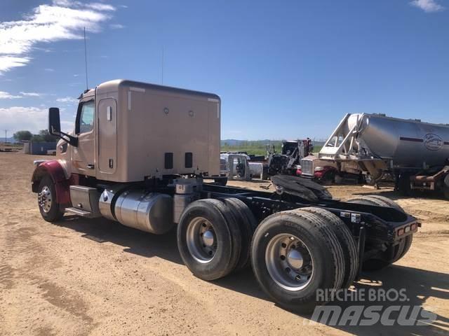 Peterbilt  Vetopöytäautot