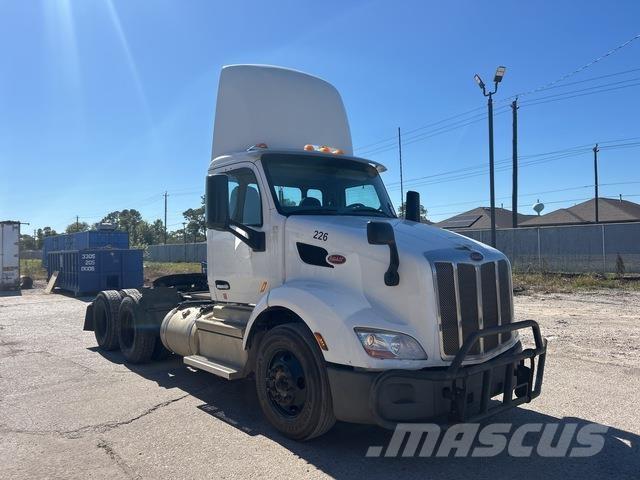 Peterbilt  Vetopöytäautot