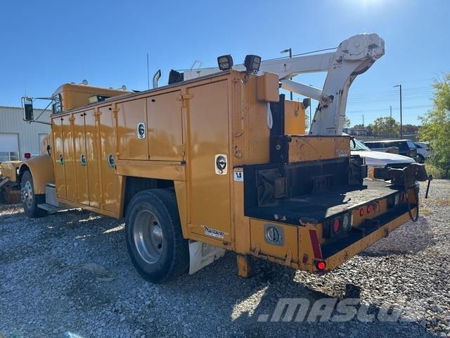 Peterbilt 330 Tienhoitoautot