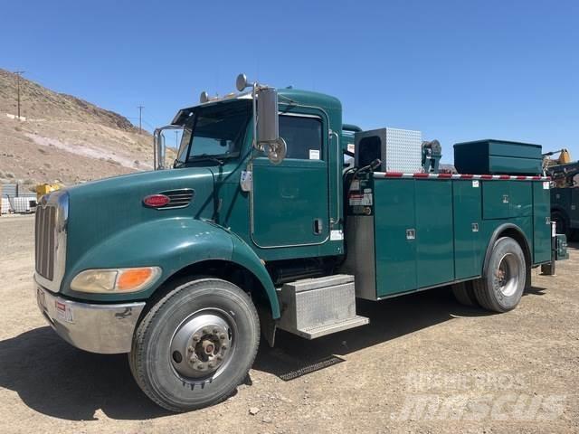 Peterbilt 335 Tienhoitoautot