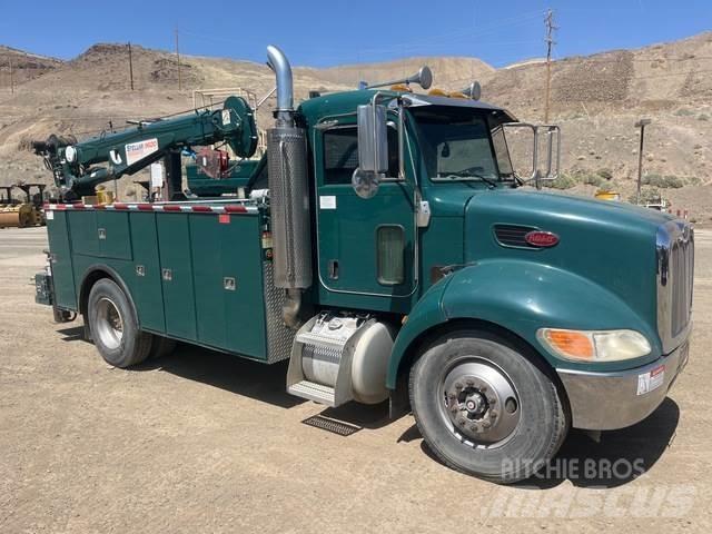 Peterbilt 335 Tienhoitoautot