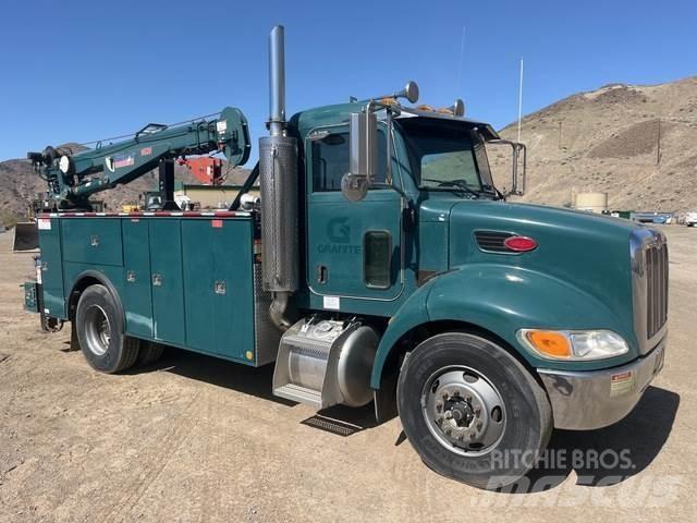 Peterbilt 335 Tienhoitoautot