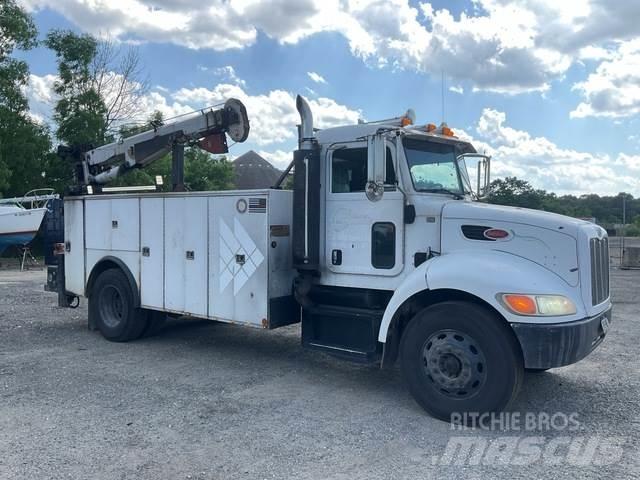 Peterbilt 335 Tienhoitoautot