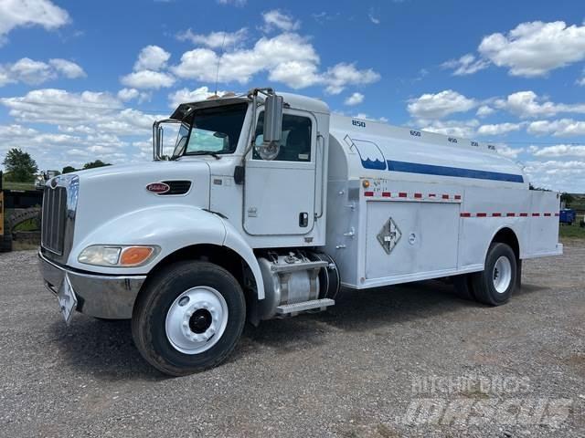 Peterbilt 337 Säiliöautot
