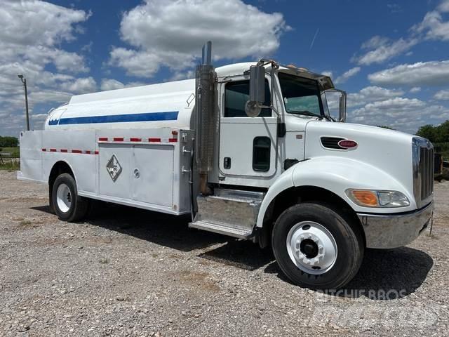 Peterbilt 337 Säiliöautot