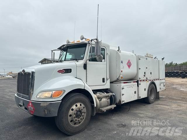 Peterbilt 337 Säiliöautot