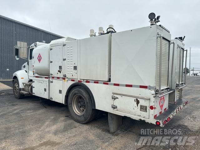 Peterbilt 337 Säiliöautot