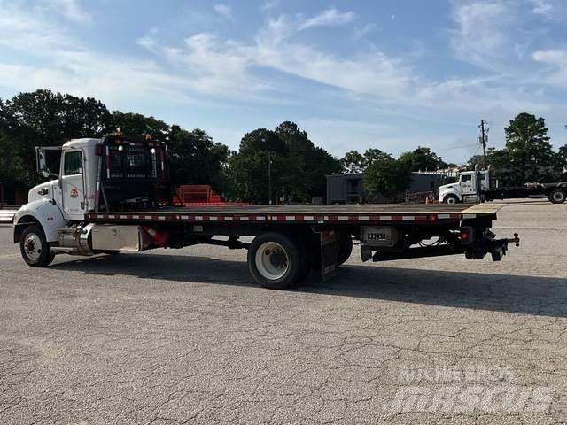 Peterbilt 337 Hinausautot