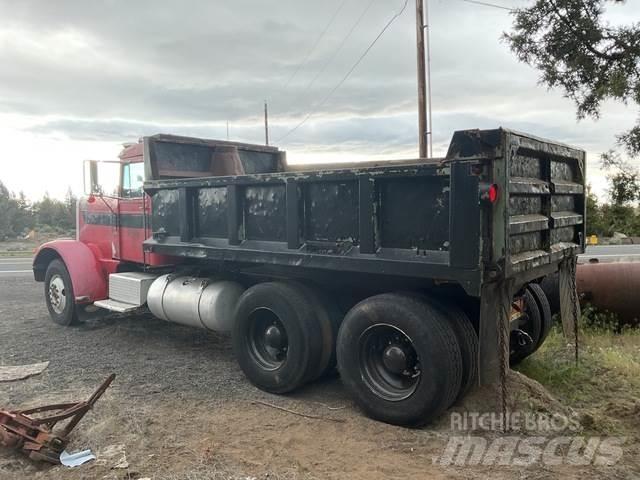 Peterbilt 358M Sora- ja kippiautot