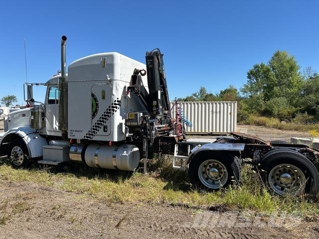Peterbilt 367 Nosturiautot