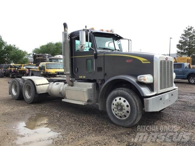Peterbilt 367 Vetopöytäautot