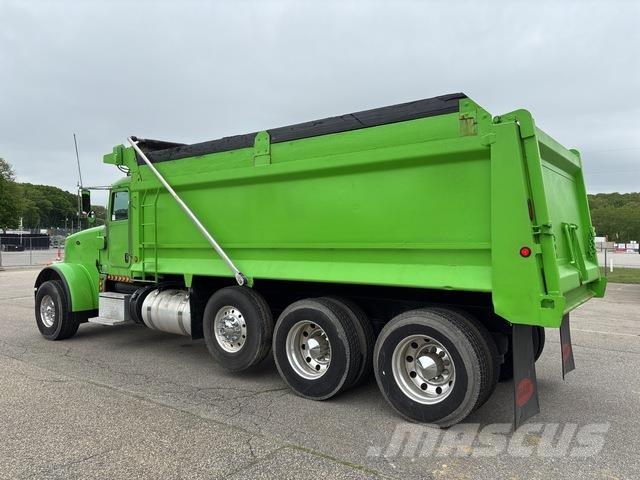 Peterbilt 367 Sora- ja kippiautot