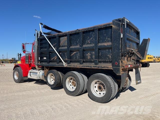 Peterbilt 367 Sora- ja kippiautot