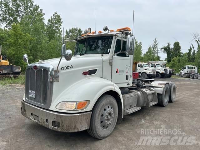 Peterbilt 384 Vetopöytäautot
