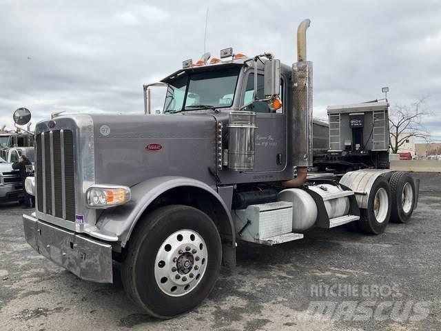 Peterbilt 388 Vetopöytäautot