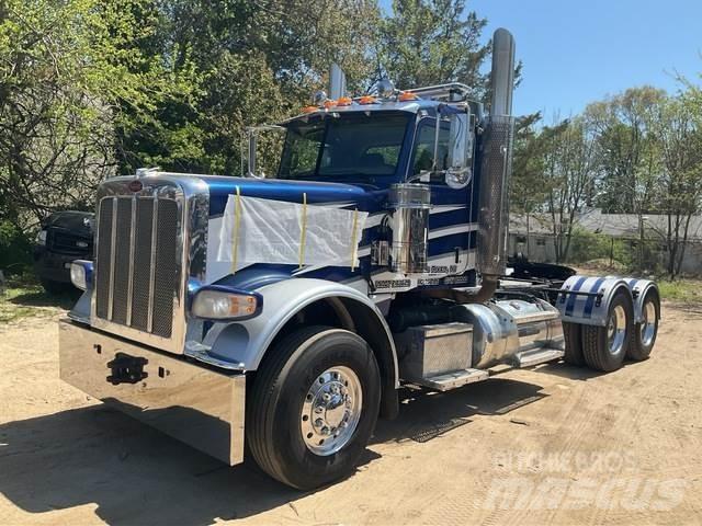 Peterbilt 388 Vetopöytäautot