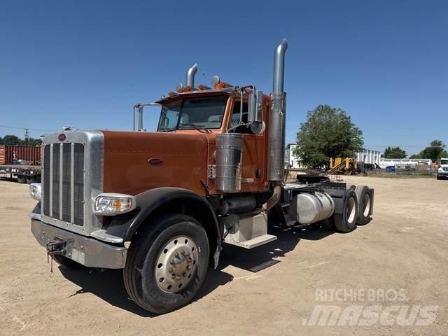 Peterbilt 388 Vetopöytäautot