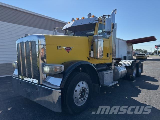 Peterbilt 388 Vetopöytäautot