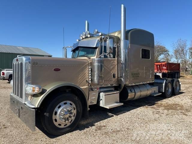Peterbilt 389 Vetopöytäautot
