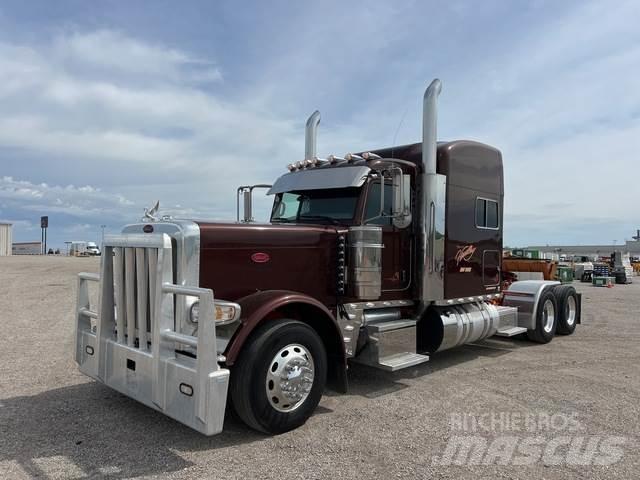 Peterbilt 389 Vetopöytäautot