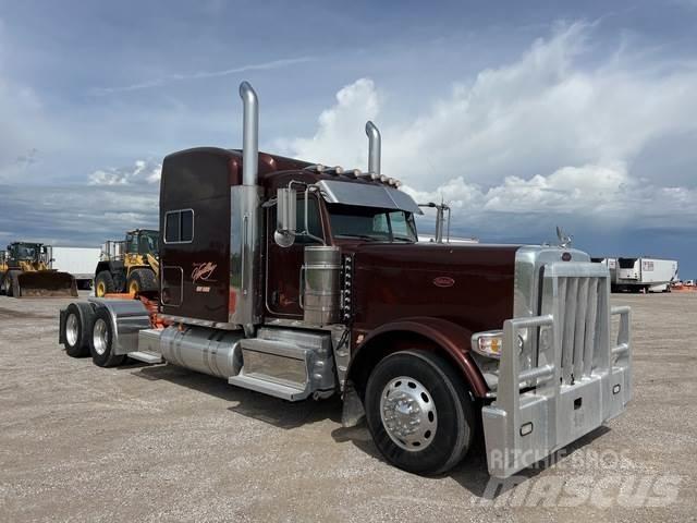 Peterbilt 389 Vetopöytäautot