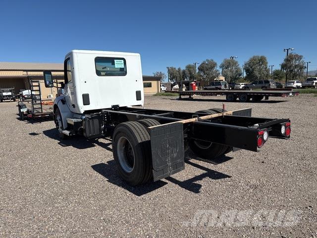 Peterbilt 537 Ohjaamot ja sisustat