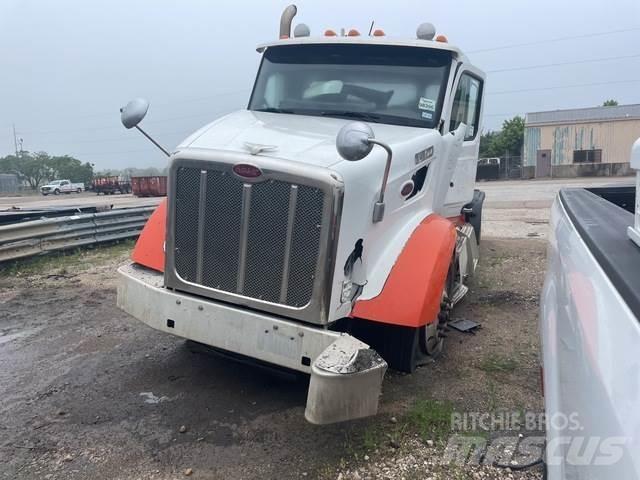 Peterbilt 567 Vetopöytäautot