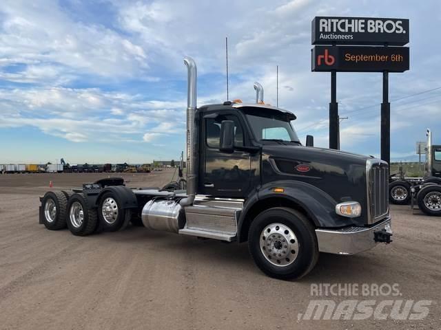 Peterbilt 567 Vetopöytäautot