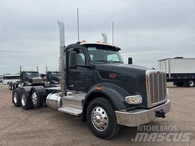 Peterbilt 567 Vetopöytäautot