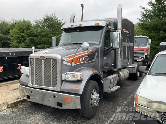 Peterbilt 567 Vetopöytäautot